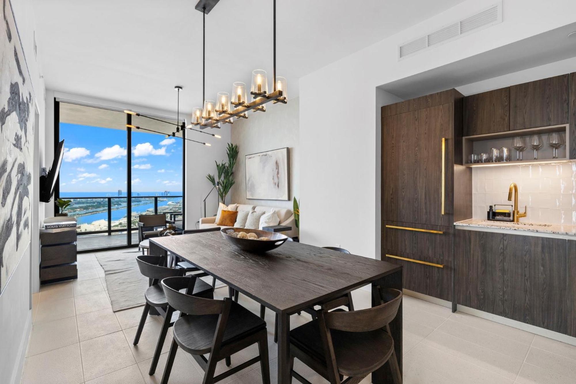 Free Parking! Ph Luxury 3br In Downtown Apartment Miami