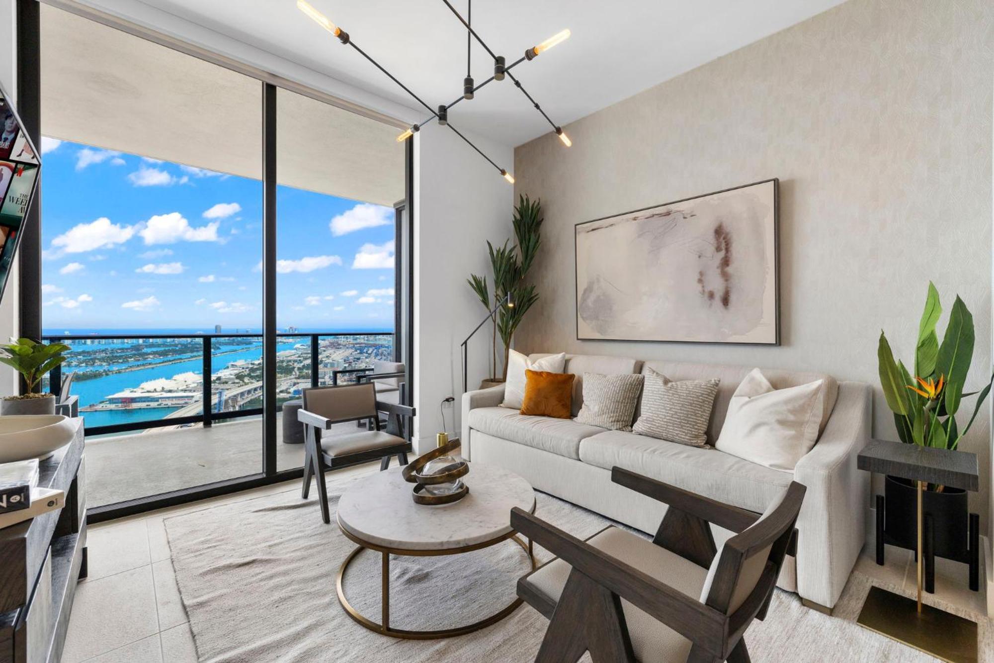 Apartment Free Parking! Ph Luxury 3br In Downtown