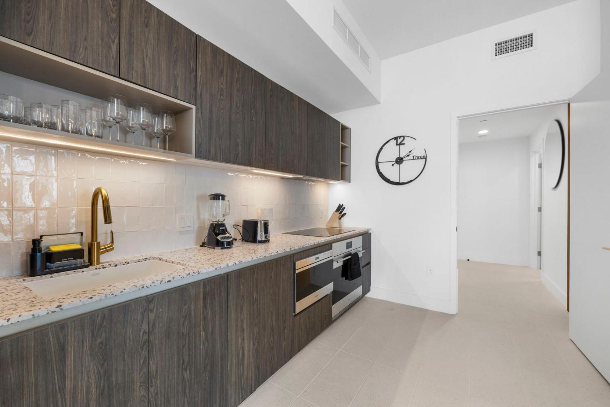 Apartment Free Parking! Ph Luxury 3br In Downtown Miami