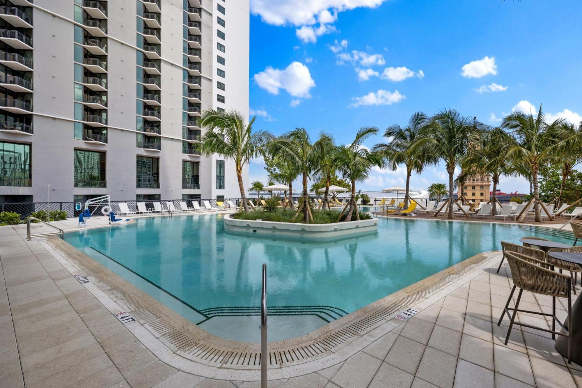 Apartment Free Parking! Ph Luxury 3br In Downtown